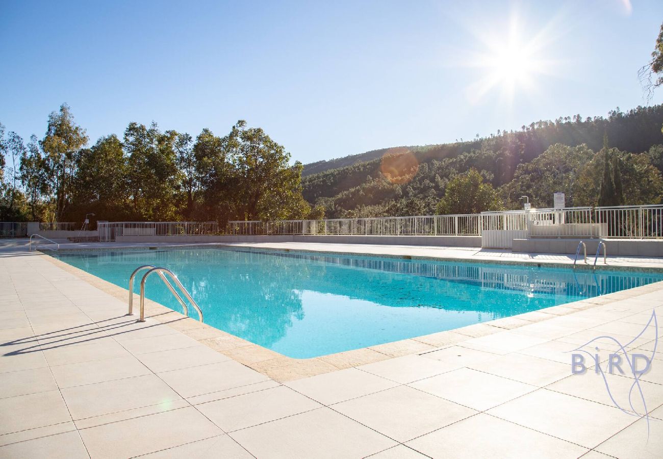 Apartment in Mandelieu-la-Napoule - Cozy Apartment Beautiful Domain Swimming Pool 