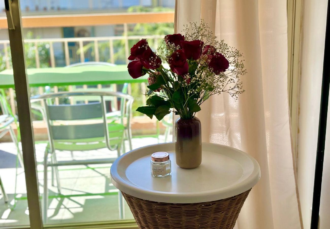 Apartment in Saint-Laurent-du-Var - Bright flat near to the beach harbor 