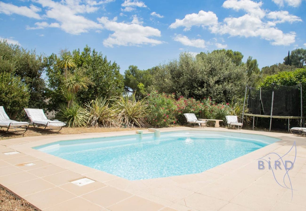Villa in Peymeinade - Spacious Family Home in Peymeinade – Sleeps 10 – Pool & Garden