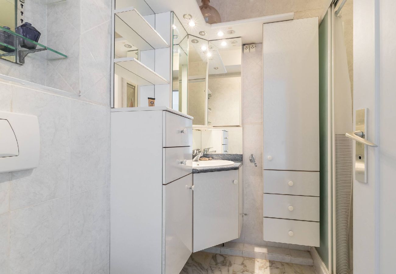 Apartment in Antibes - Sea View Gardens in Antibes 