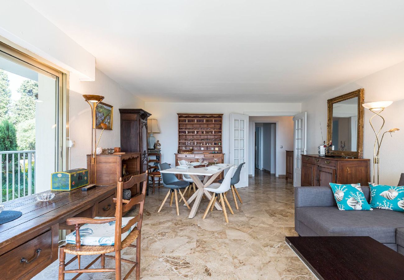 Apartment in Antibes - Sea View Gardens in Antibes 