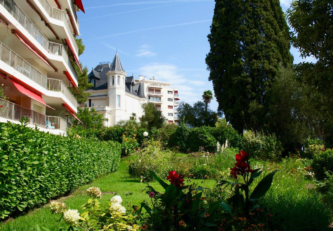 Apartment in Antibes - Sea View Gardens in Antibes 