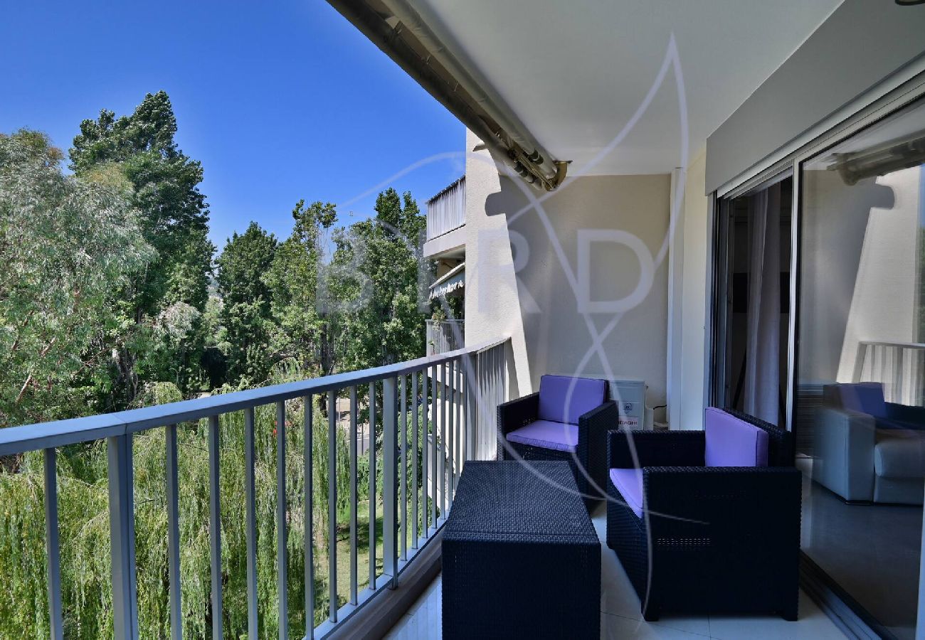 Apartment in Mandelieu-la-Napoule - Charming 2 room apartment on the edge of the Golf 