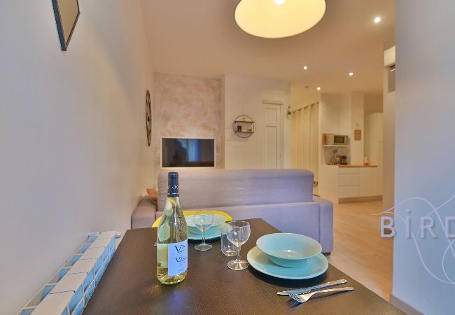 Residence in Nice - CARRE D'OR 2P