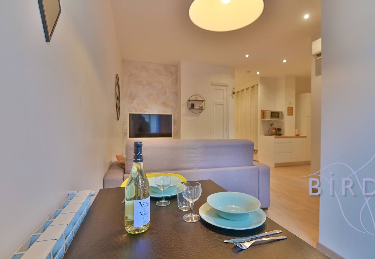 Residence in Nice - CARRE D'OR 2P