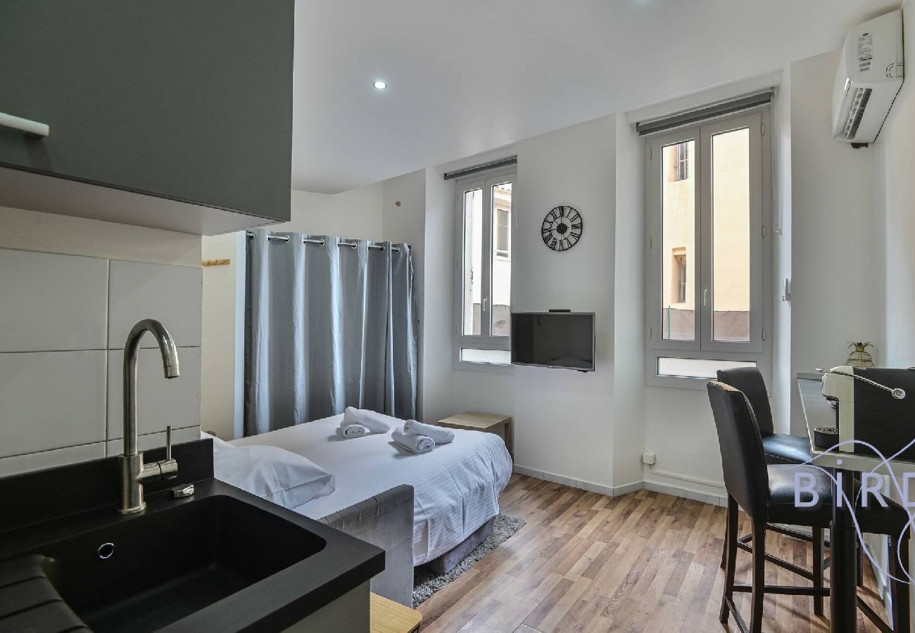 Apartment in Cannes - Palais des Festivals Cozy studio in Cannes
