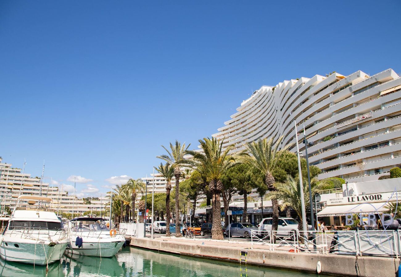 Studio in Villeneuve-Loubet - Lovely studio in Marina Baie des Anges 