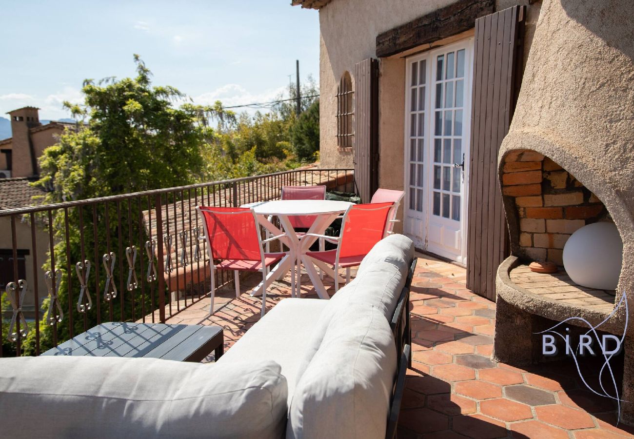 Apartment in Cannes - Apart villa atypical Sea View And Swimming Pool 