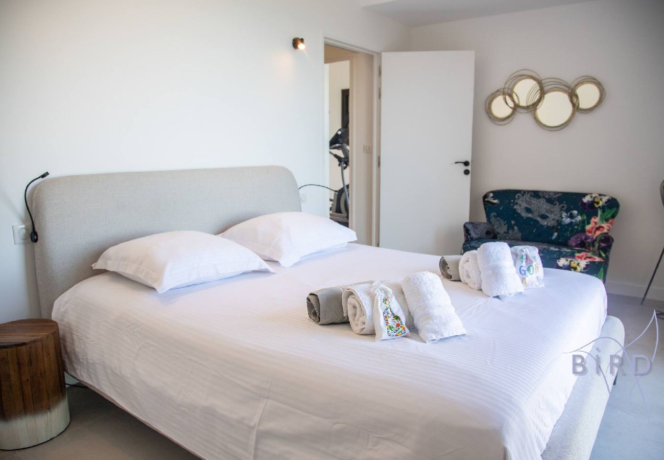 Villa in Théoule-sur-Mer - Sumptuous villa with sea view and its renovated 