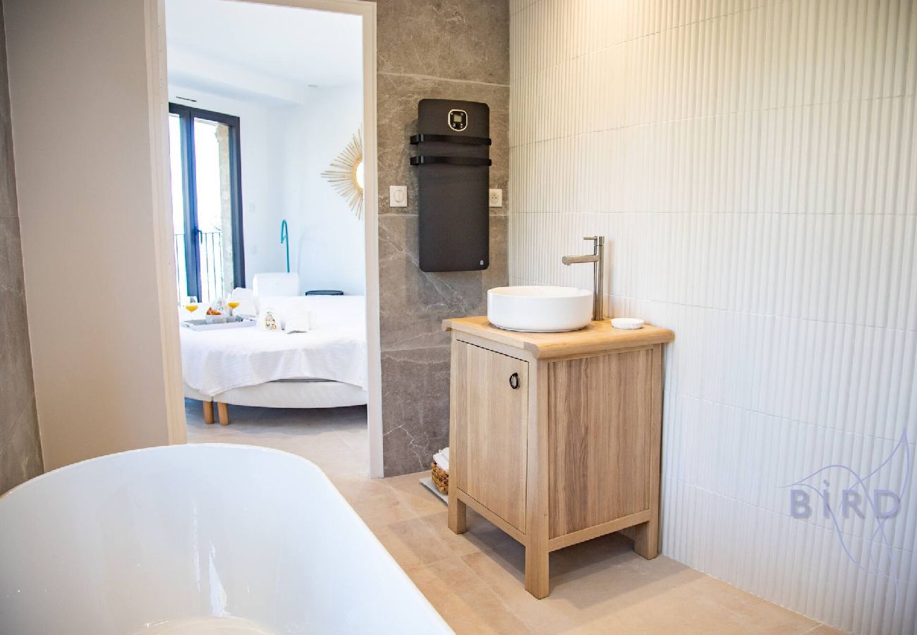 Villa in Théoule-sur-Mer - Sumptuous villa with sea view and its renovated 