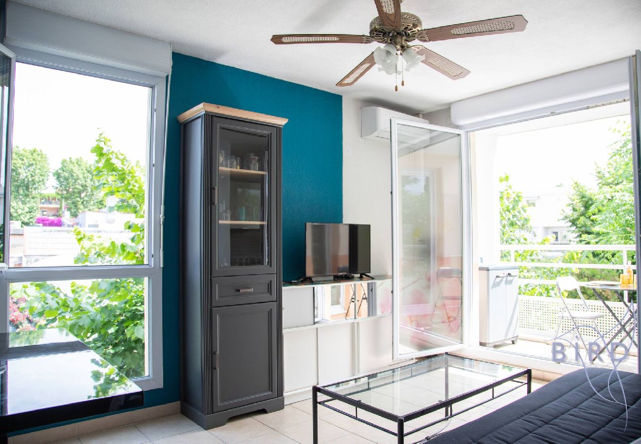 Apartment in Cagnes-sur-Mer - walk to beach with Ac and swimpool 