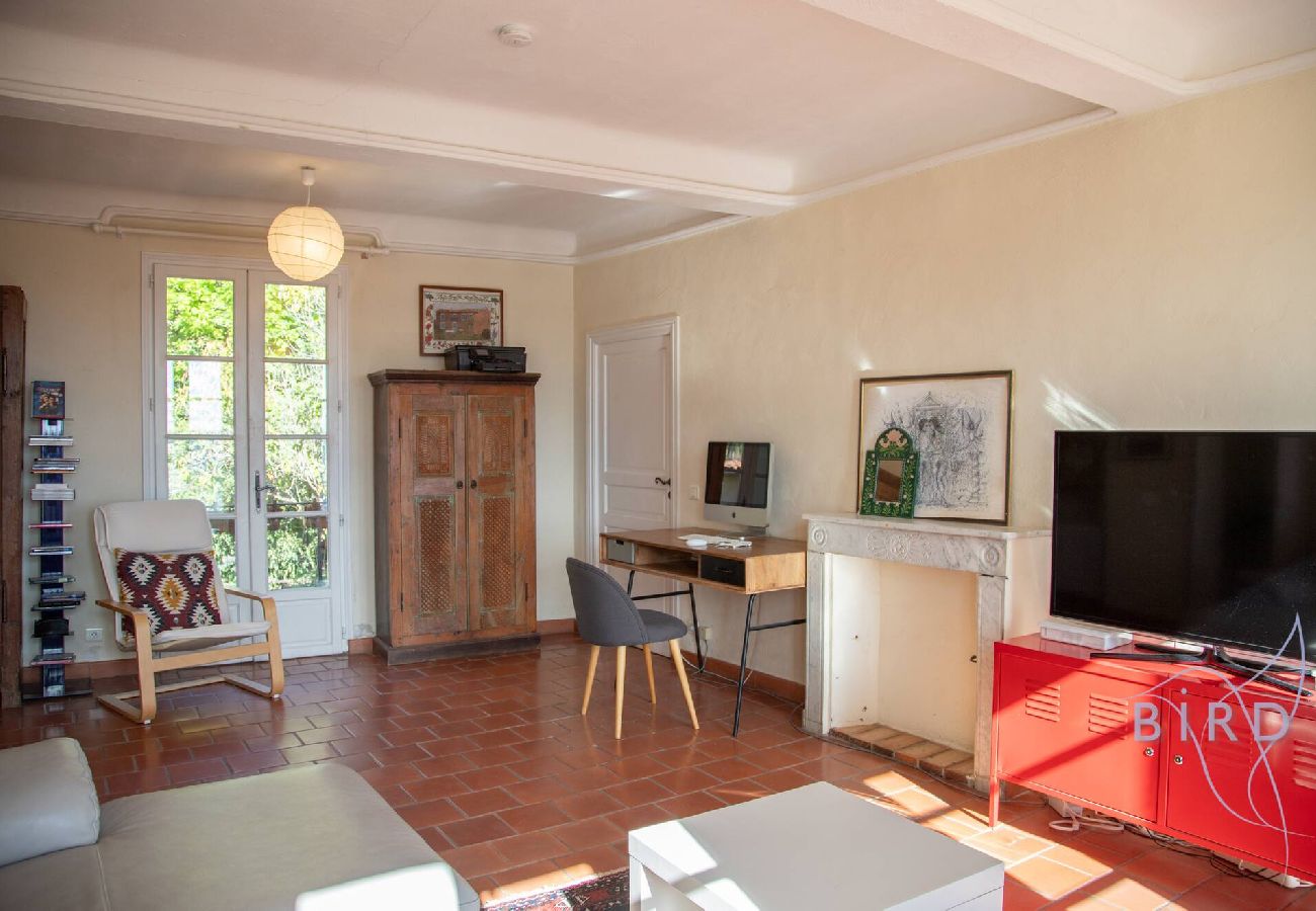 Villa in Nice - Villa Bonnard in Nice Sea and city View Pool 