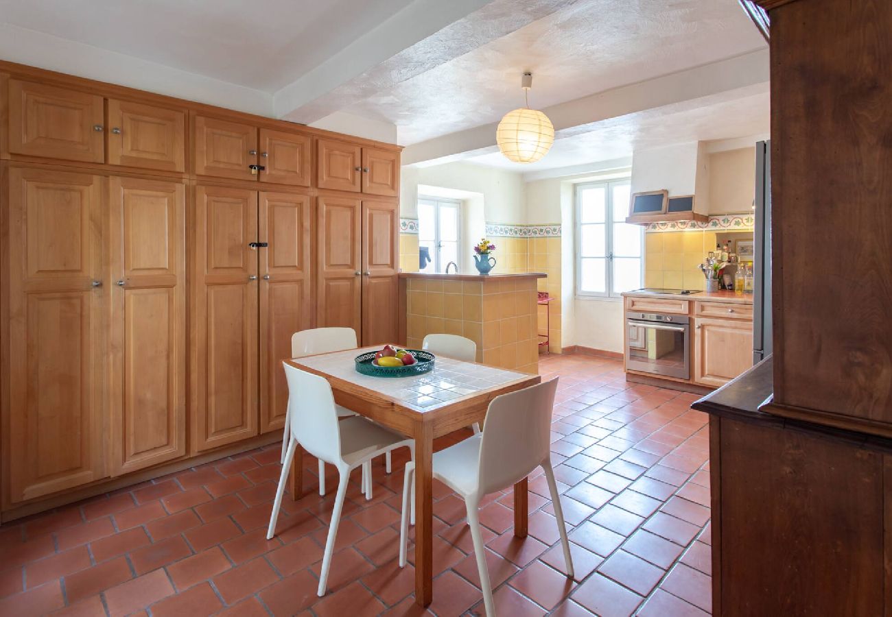 Villa in Nice - Villa Bonnard in Nice Sea and city View Pool 