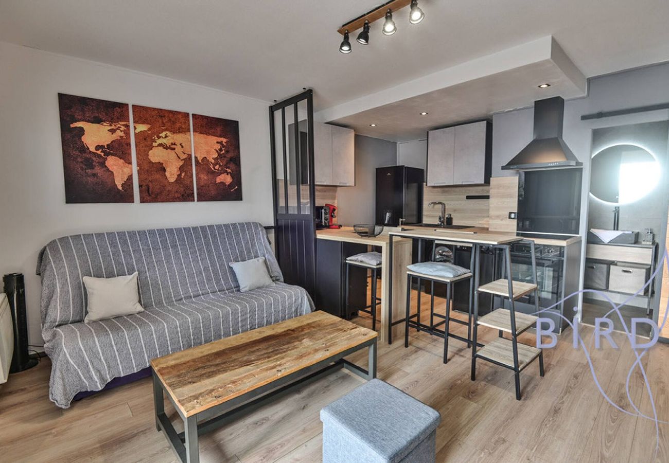 Studio in Saint-Laurent-du-Var - Large studio with swimming pool and open view 