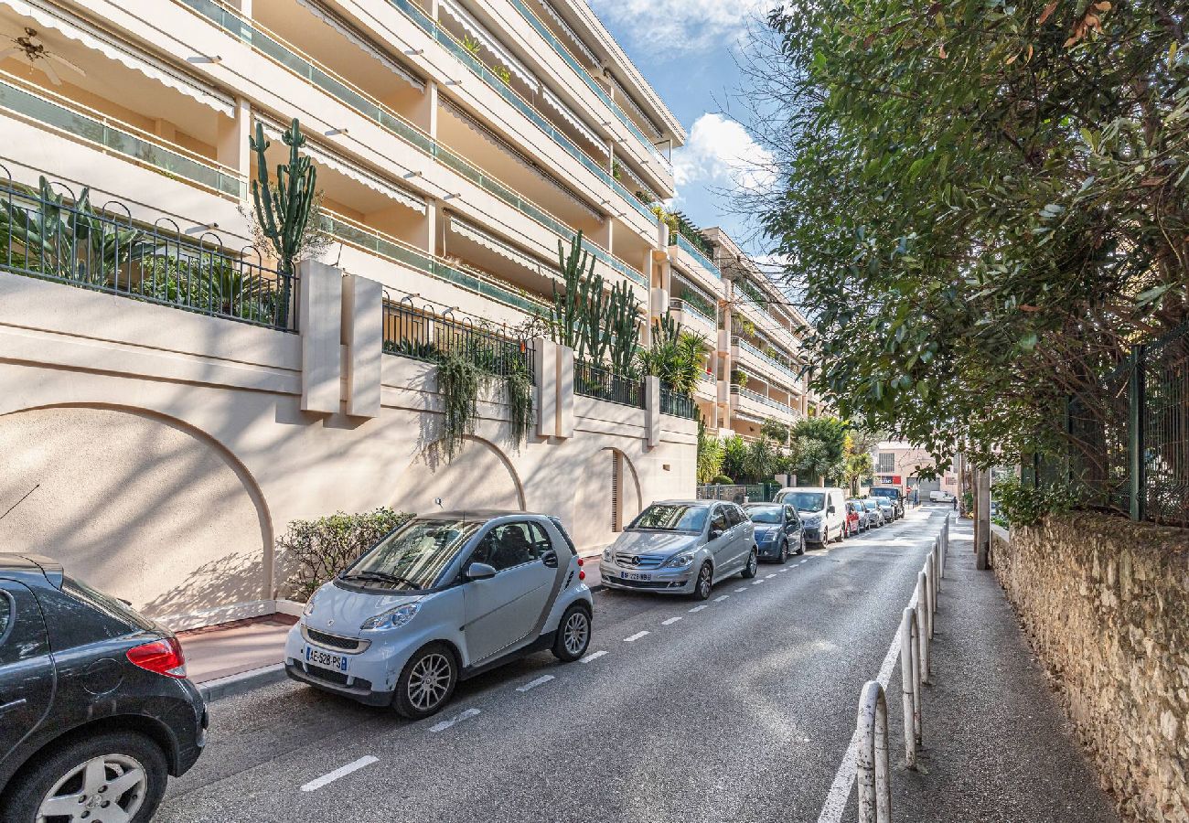 Studio in Cannes - Studio center Cannes - terrace, air conditioning and garage