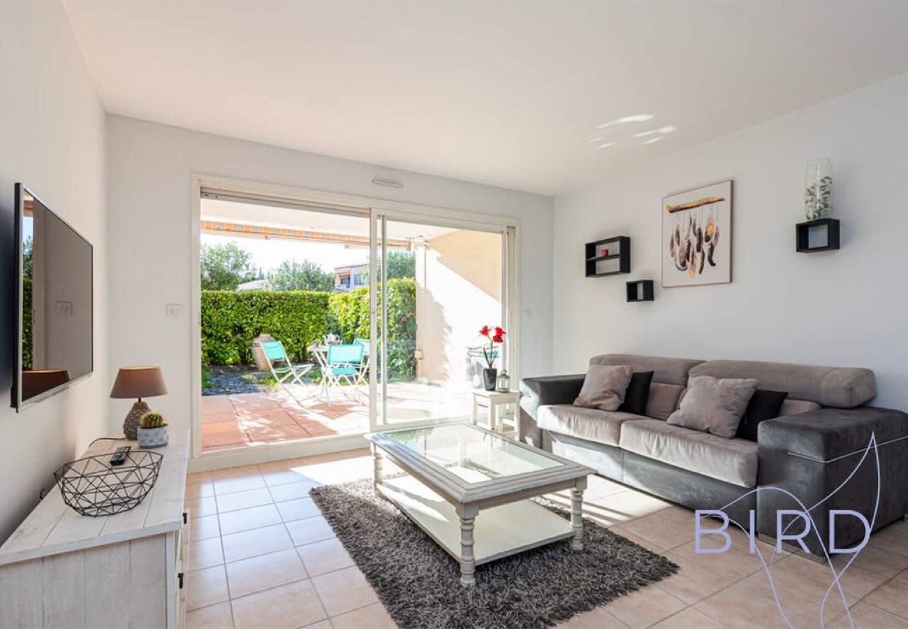 Apartment in Antibes - PETIT FOUR