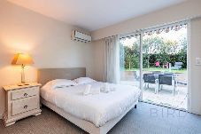 Apartment in Antibes - PETIT FOUR