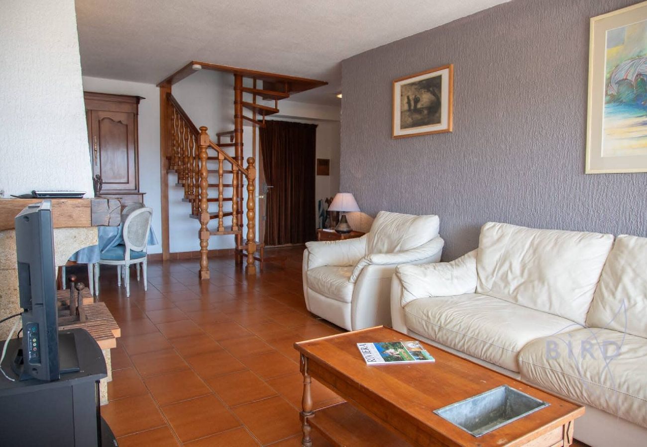 Apartment in Antibes - Large duplex in the heart of Viel Antibes 
