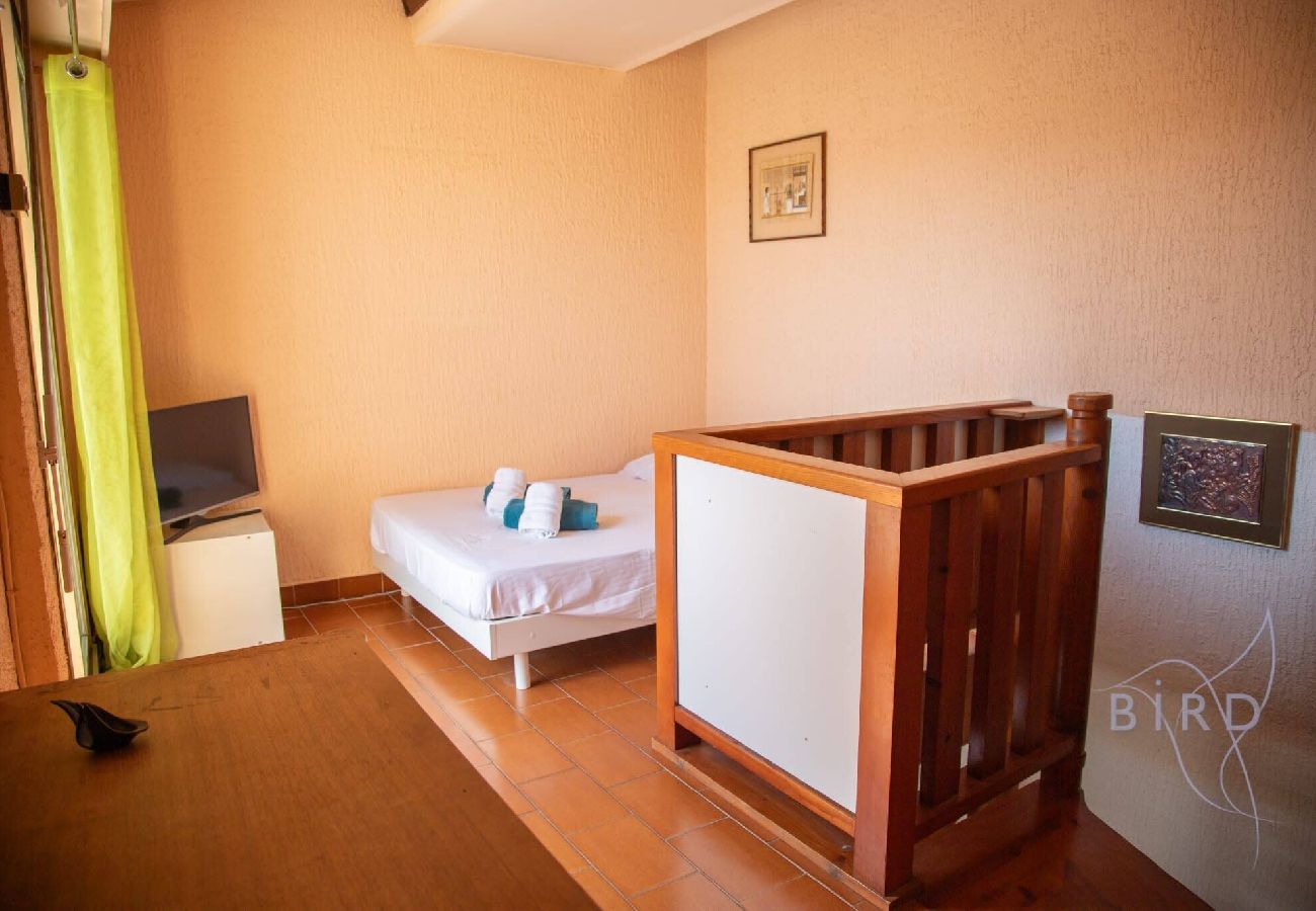 Apartment in Antibes - Large duplex in the heart of Viel Antibes 