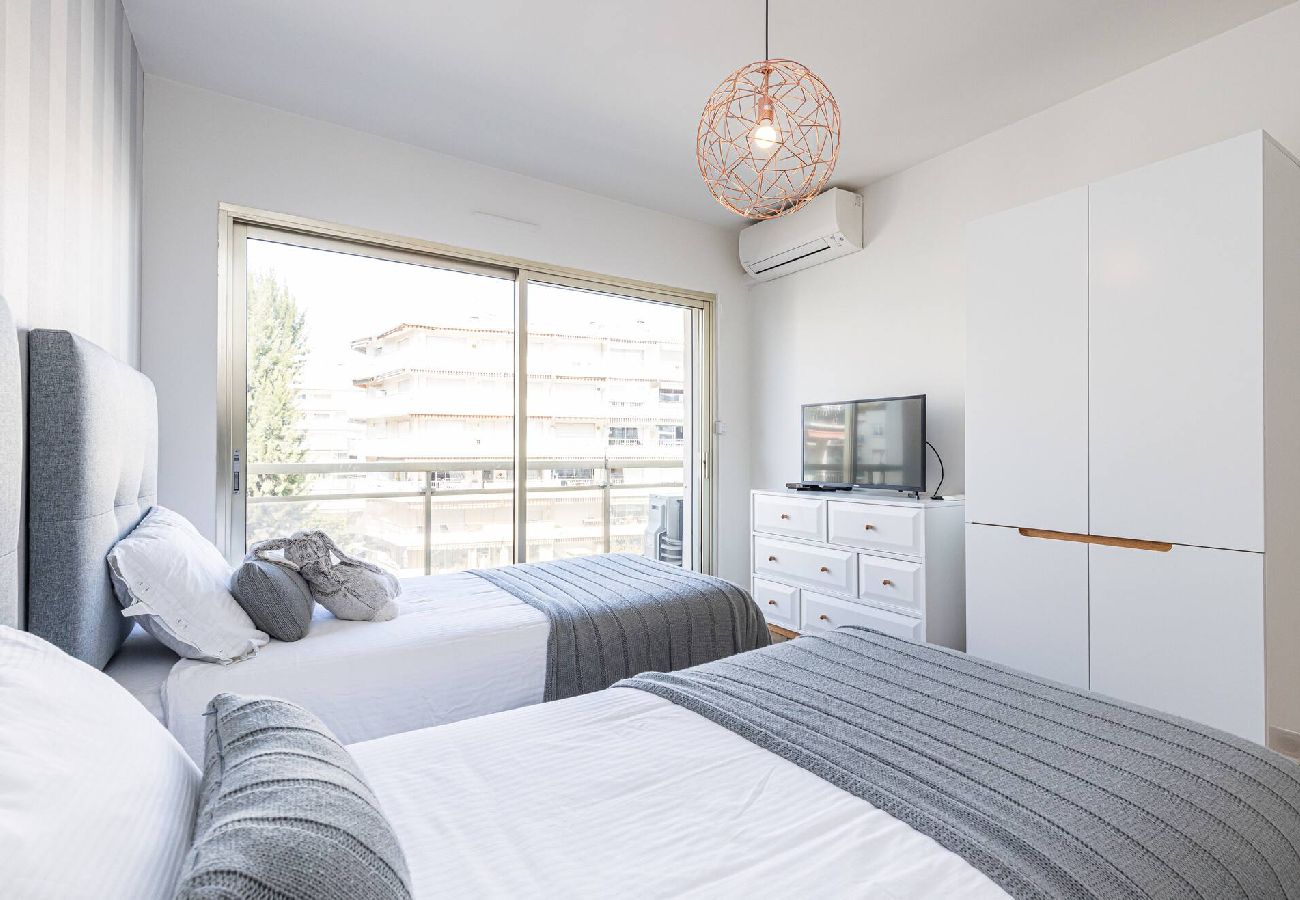 Apartment in Cannes - 3 High-End Rooms Central 