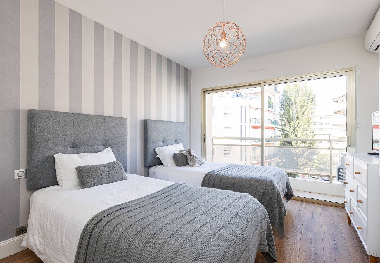 Apartment in Cannes - 3 High-End Rooms Central 