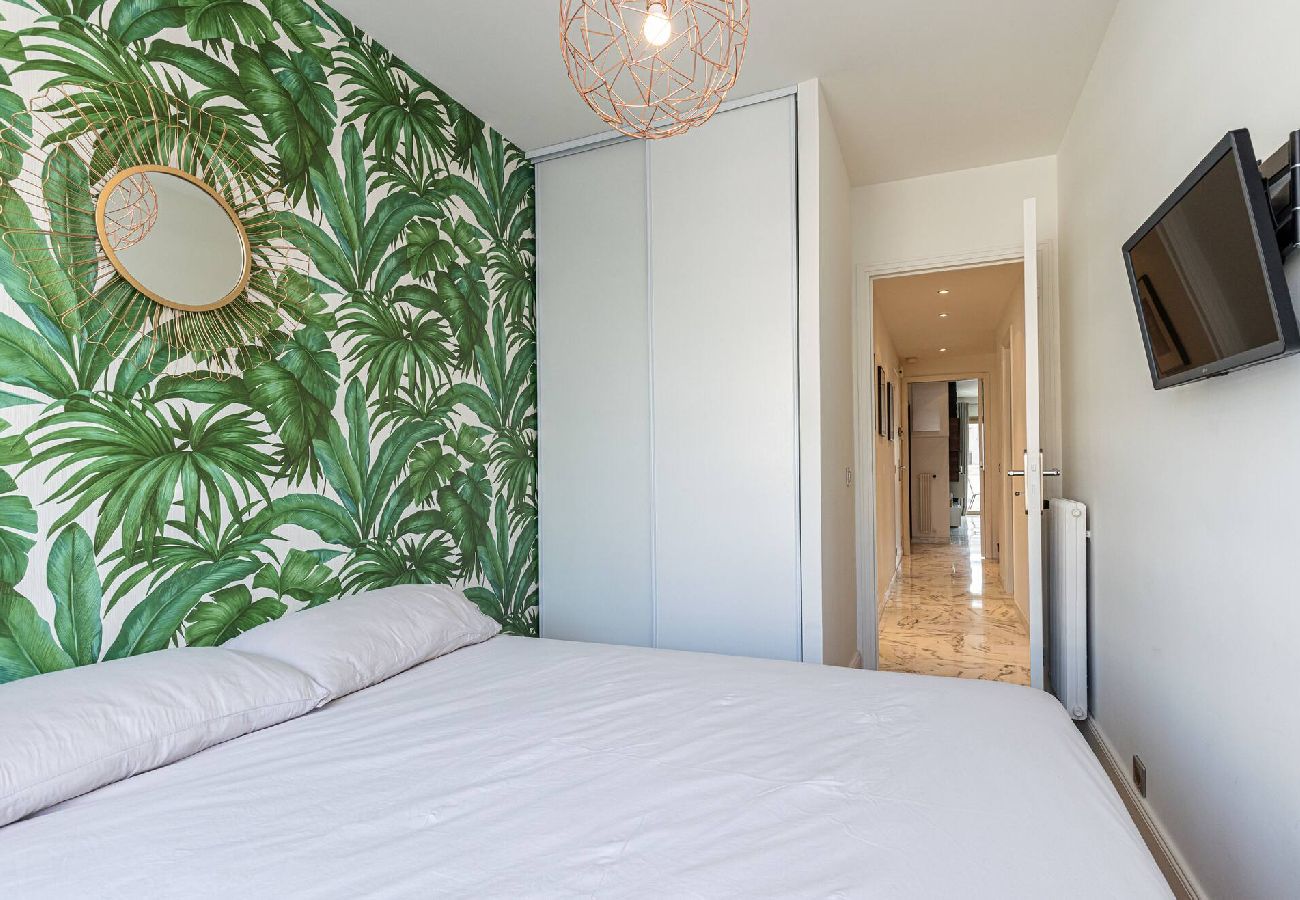 Apartment in Cannes - 3 High-End Rooms Central 