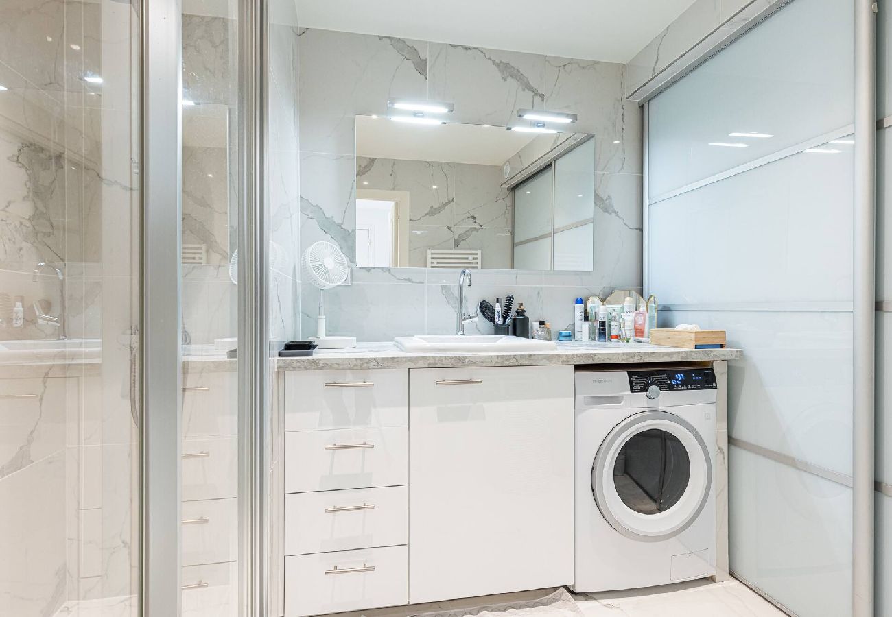 Apartment in Cannes - 3 High-End Rooms Central 