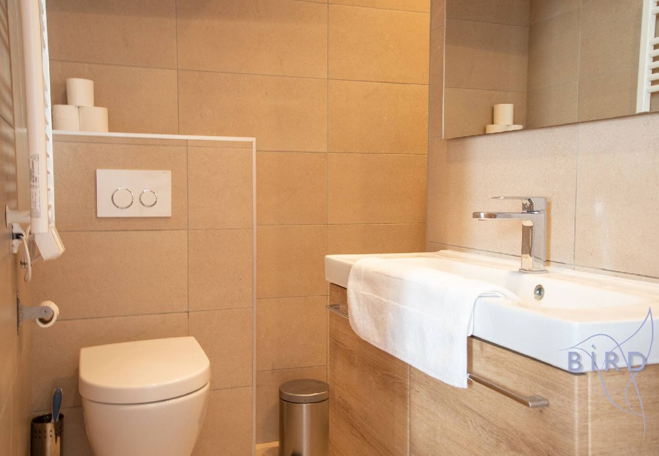Apartment in Antibes - Bright 1BR in the Heart of Old Antibes – Place Nationale