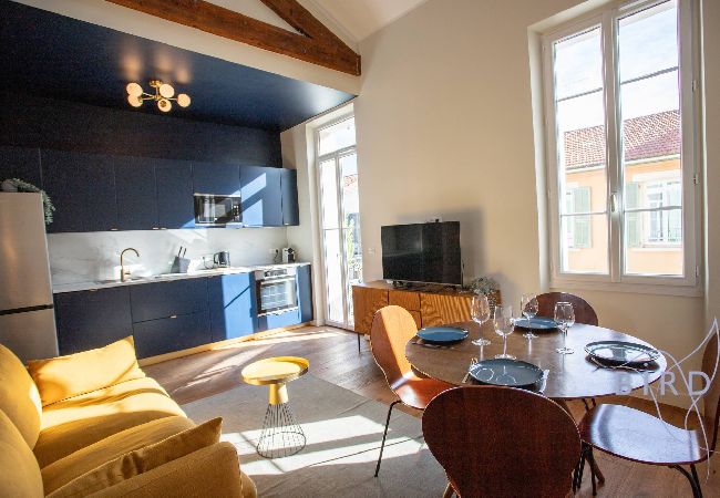Apartment in Antibes - GRAVETTE