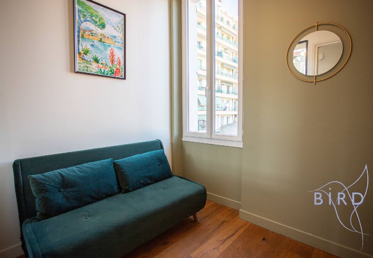 Apartment in Antibes - Le Gravette • Chic Escape in Old Antibes & Beaches