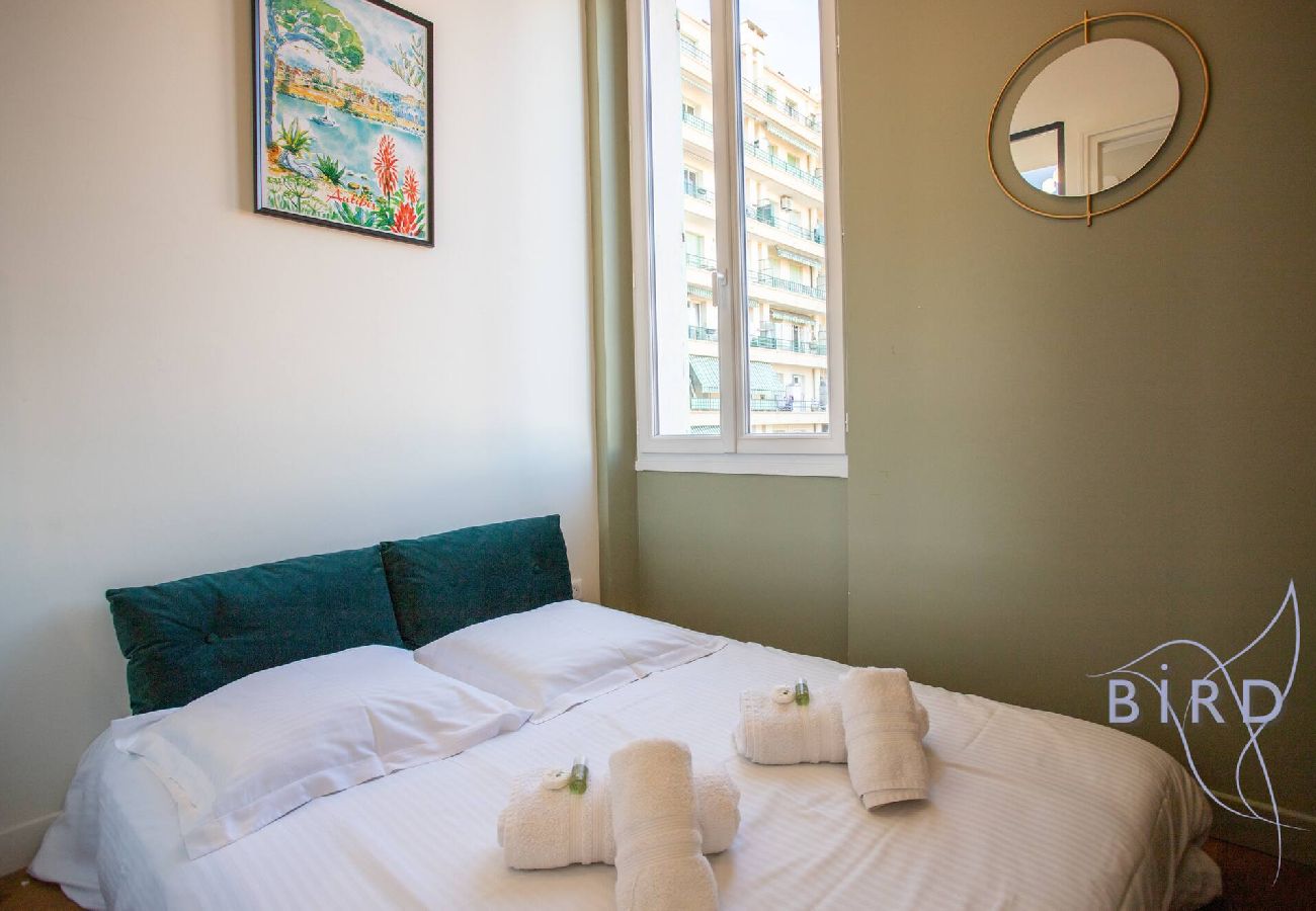 Apartment in Antibes - Le Gravette • Chic Escape in Old Antibes & Beaches