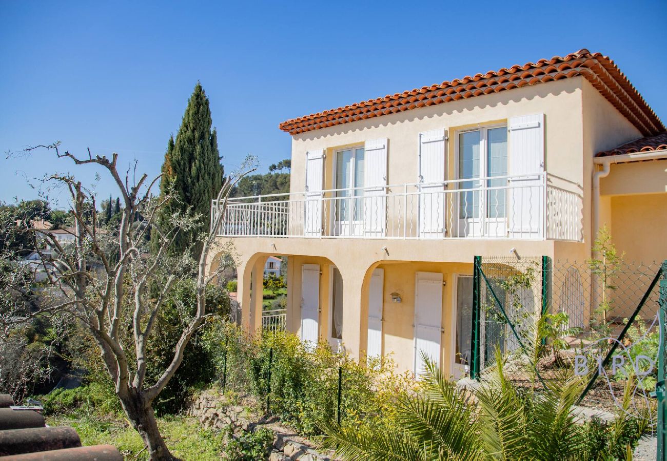 Villa in Le Cannet - Villa Cannes Hills sea view pool 8 pax