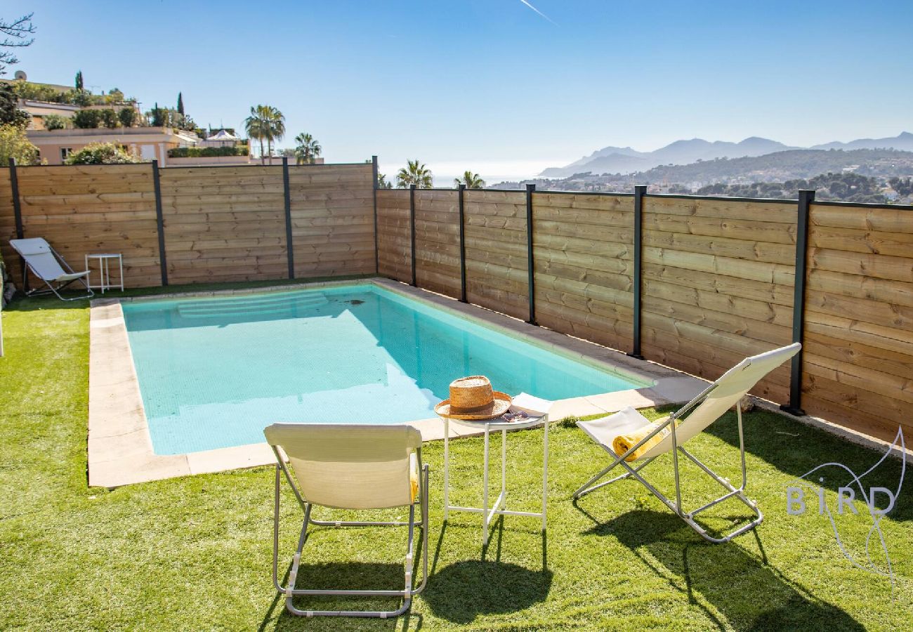 Villa in Le Cannet - Villa Cannes Hills sea view pool 8 pax