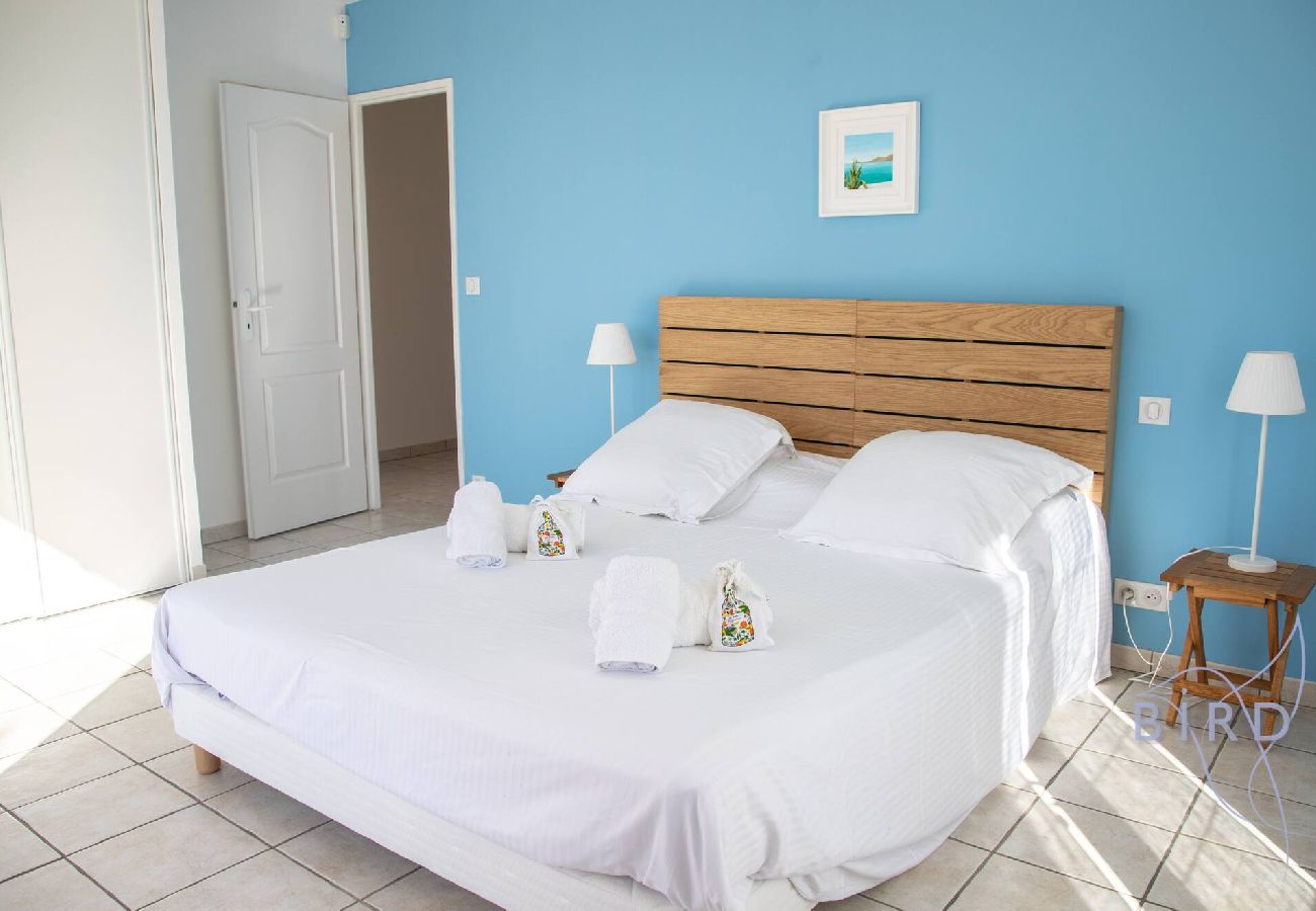 Villa in Le Cannet - Villa Cannes Hills sea view pool 8 pax
