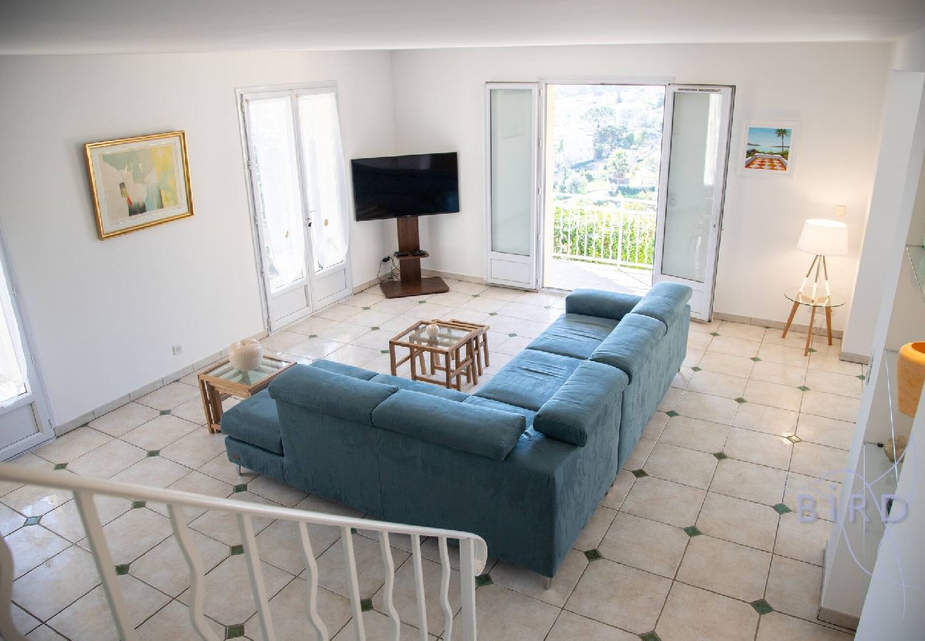 Villa in Le Cannet - Villa Cannes Hills sea view pool 8 pax