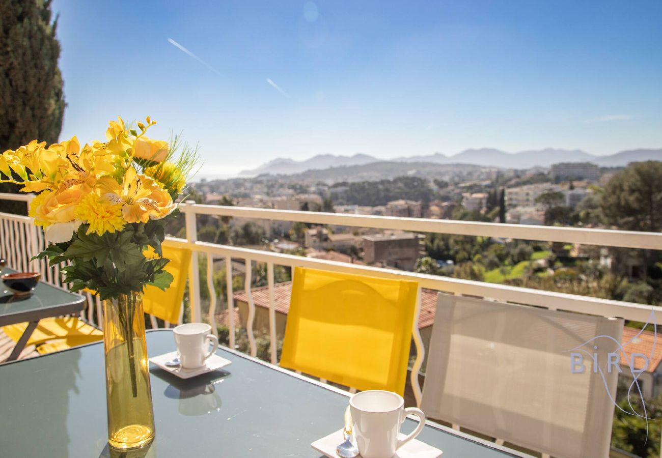 Villa in Le Cannet - Villa Cannes Hills sea view pool 8 pax