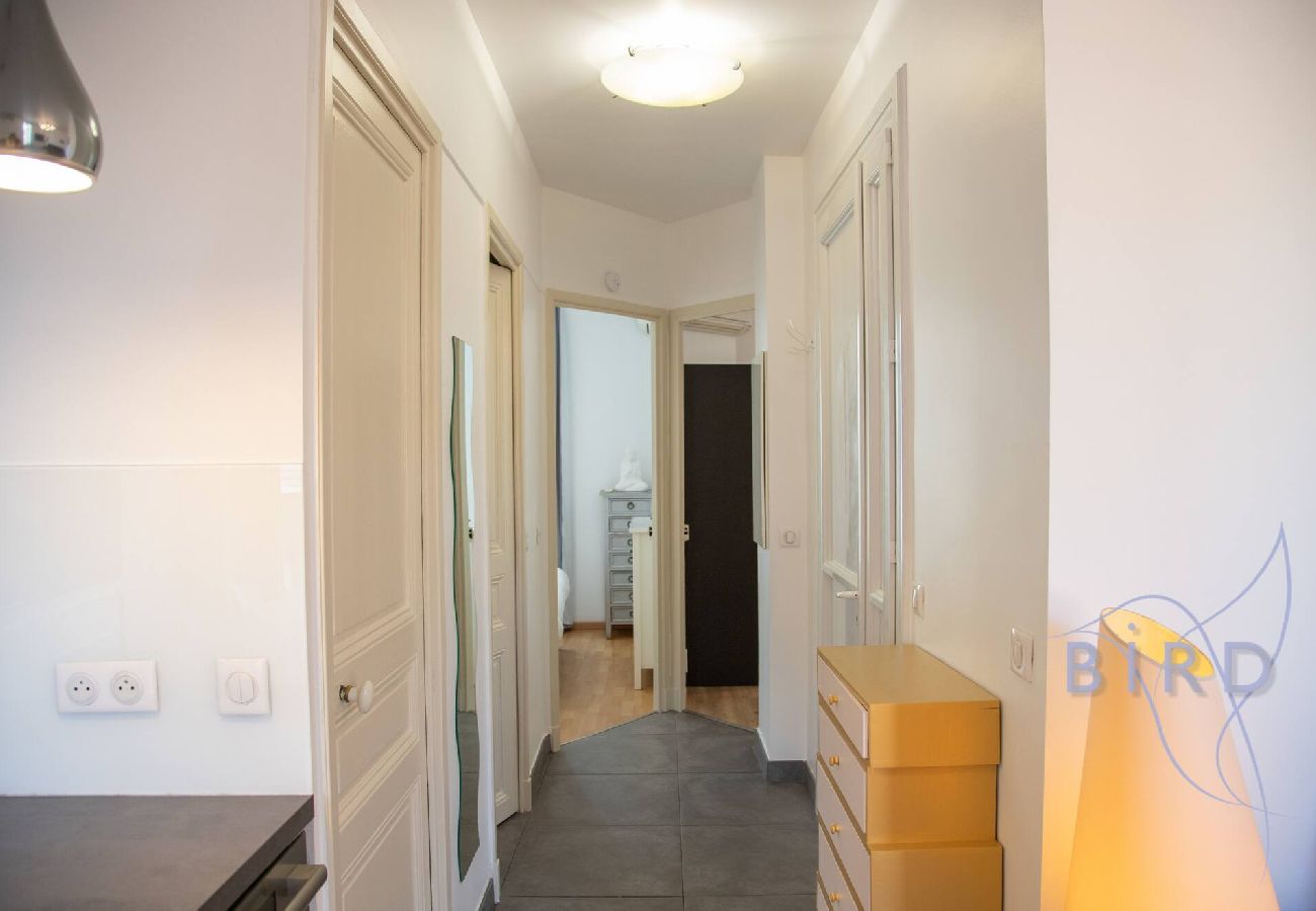Apartment in Cannes - 3 Rooms Ultra Central with Air Conditioning 
