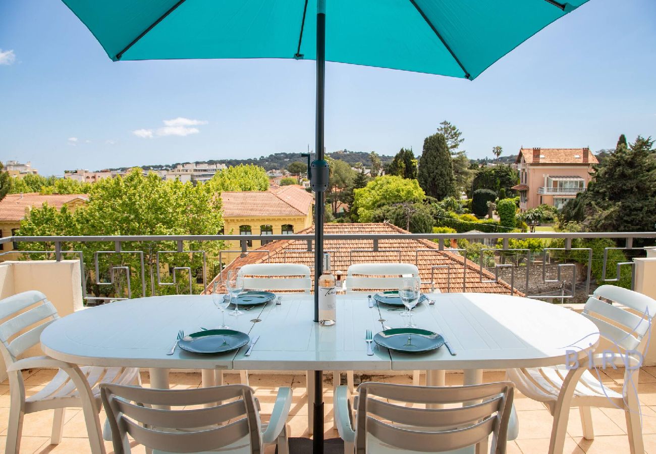 Apartment in Antibes - Superb apartment with unobstructed view of the rooftops