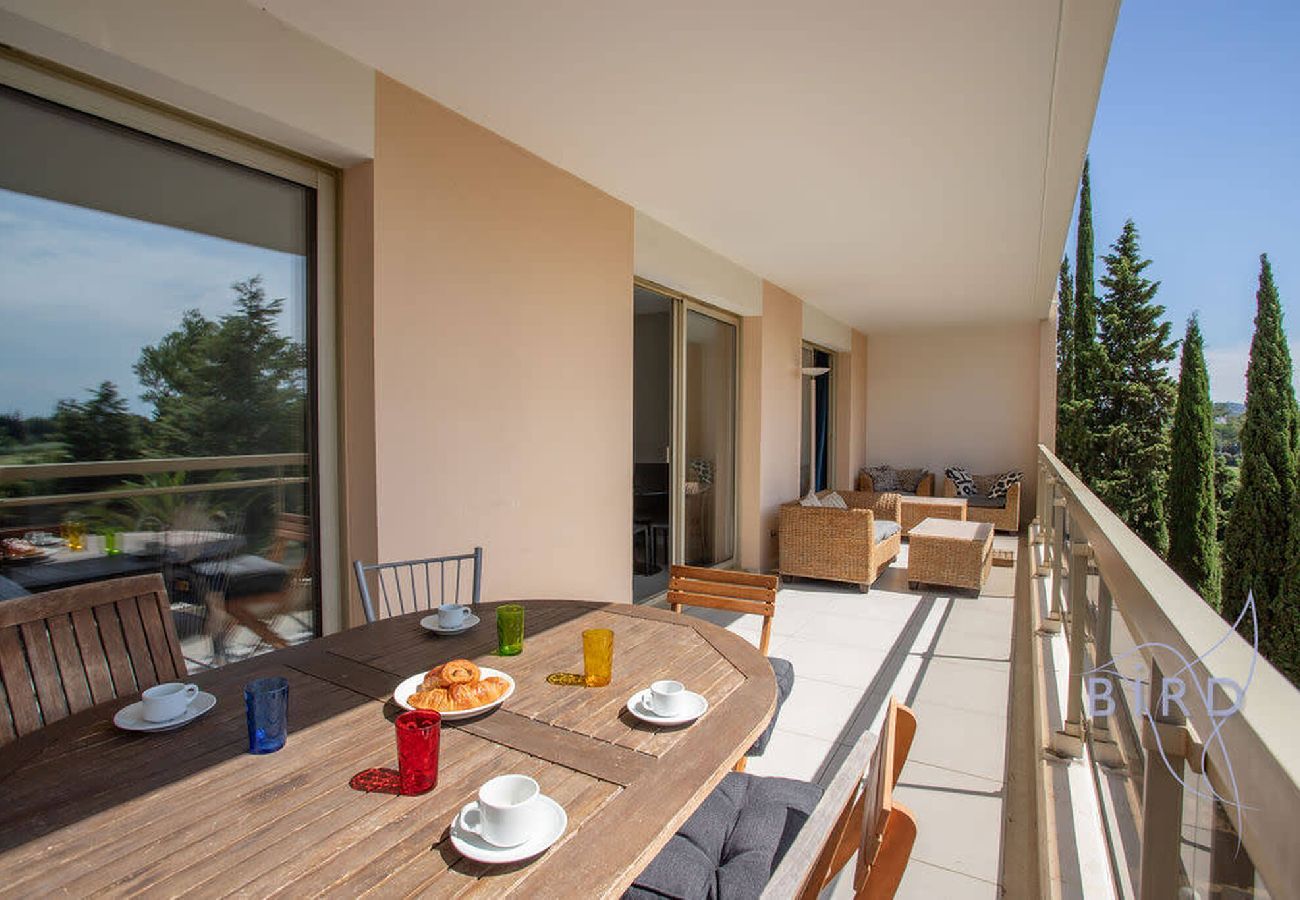 Apartment in Mandelieu-la-Napoule - Beautiful apartment on the edge of the golf 