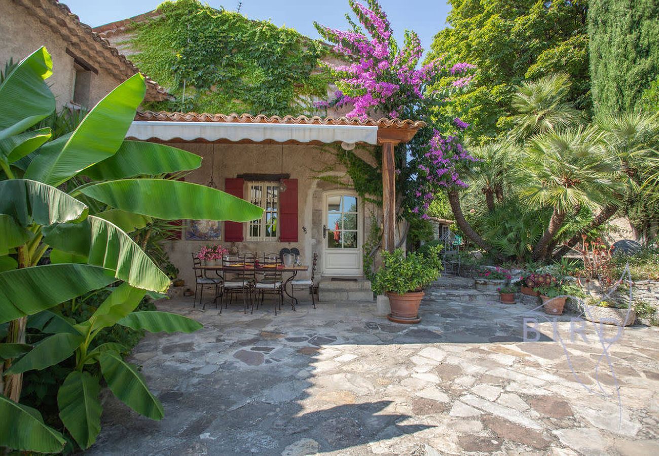 Villa in Fayence - Sumptuous Provencal farmhouse at the foot of the Fayence