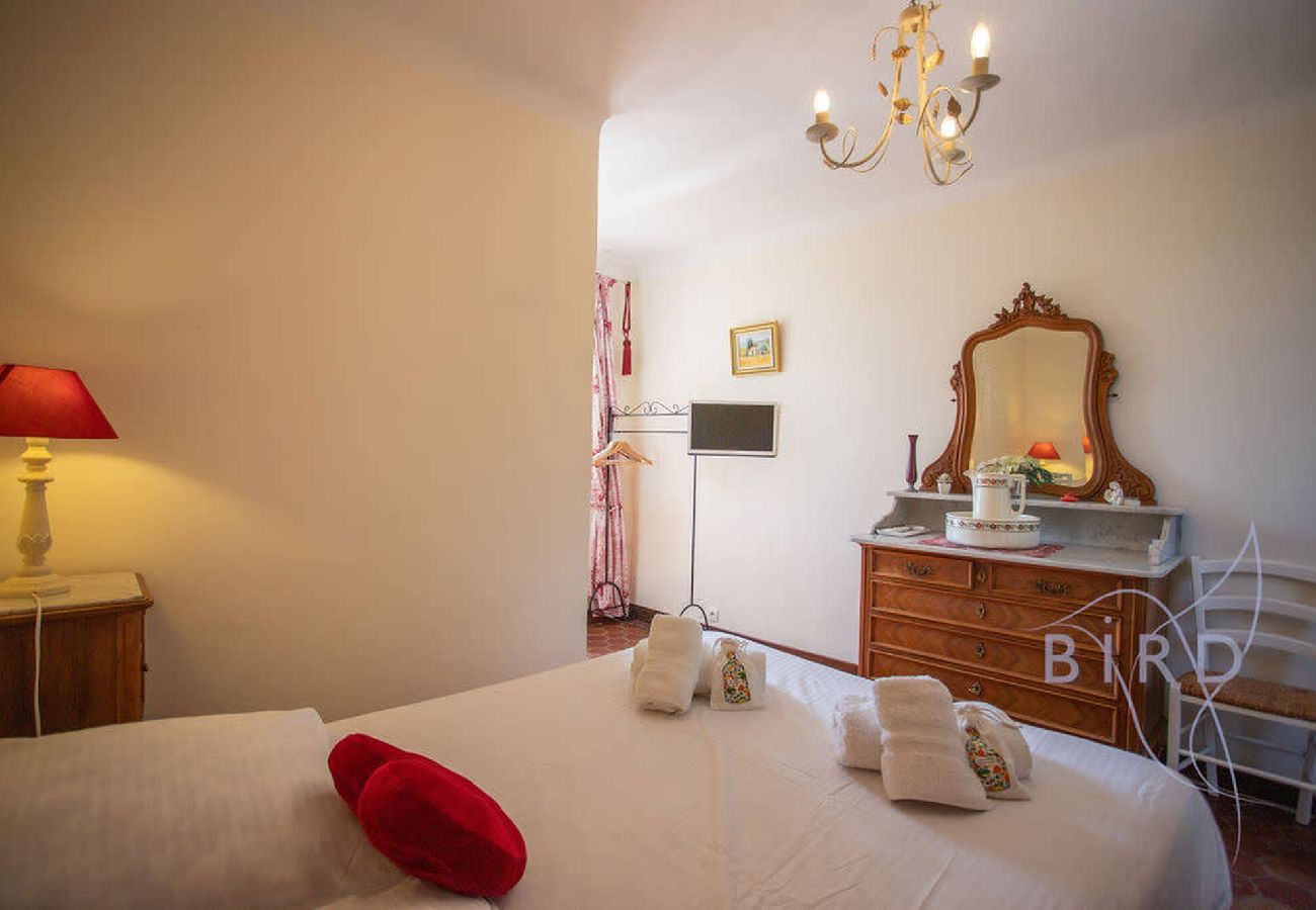 Villa in Fayence - Sumptuous Provencal farmhouse at the foot of the Fayence