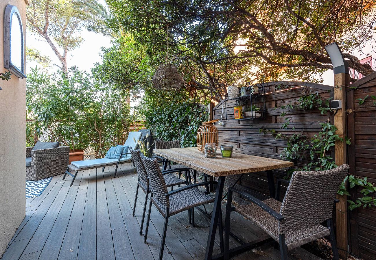 Apartment in Cannes - Atypical apartment old town in Cannes 