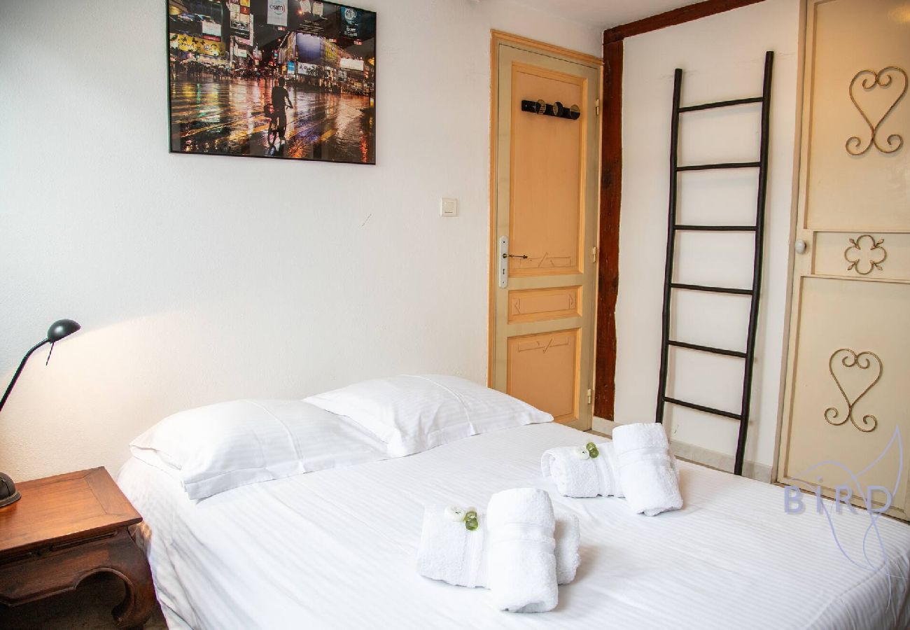 Apartment in Cagnes-sur-Mer - Charm and Authenticity Your Getaway in 