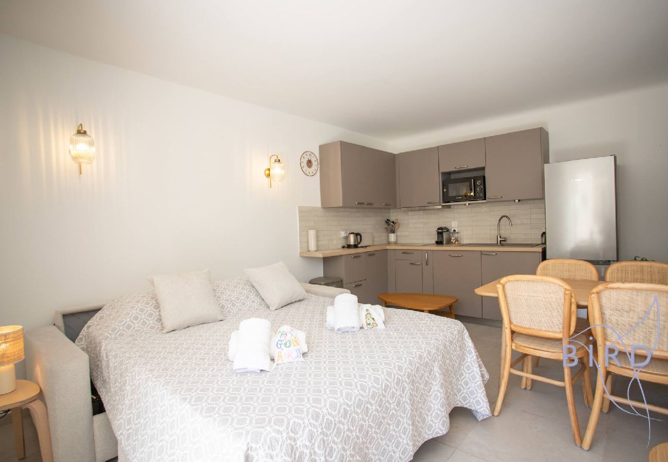 Apartment in Cannes - Cozy renovated apartment with sea view 