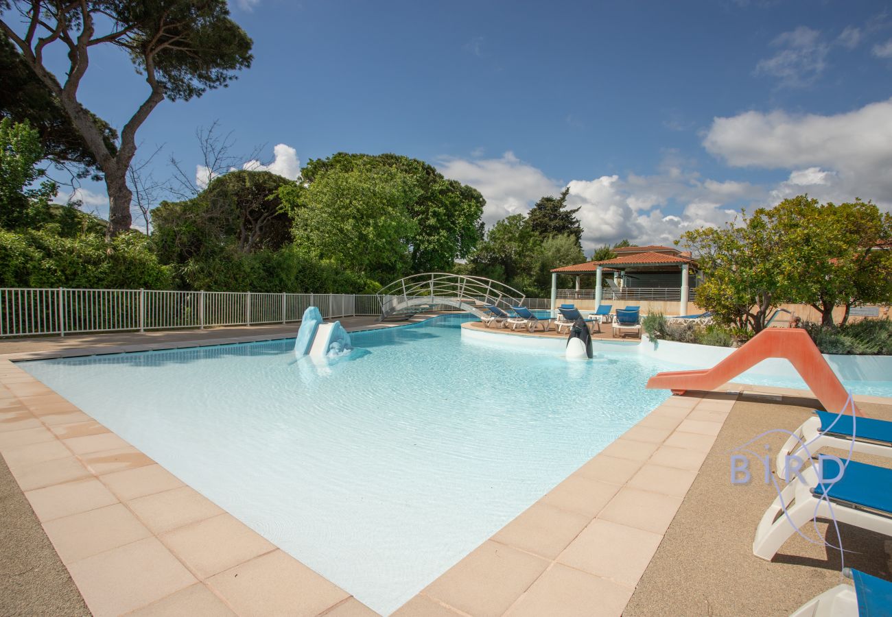 Studio in Mandelieu-la-Napoule - Lovely studio with golf course views close to the 