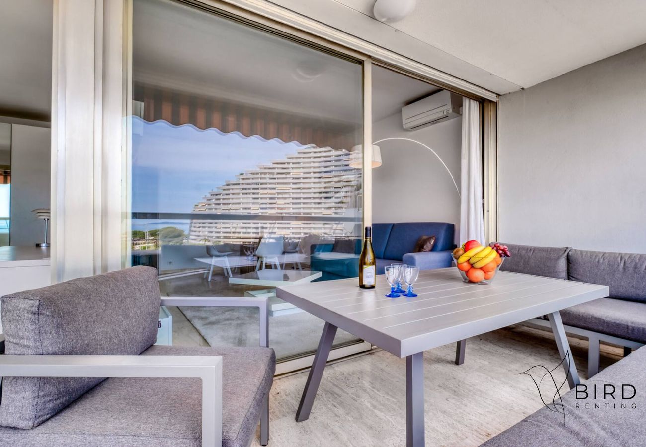 Apartment in Villeneuve-Loubet - A dream getaway by the sea 