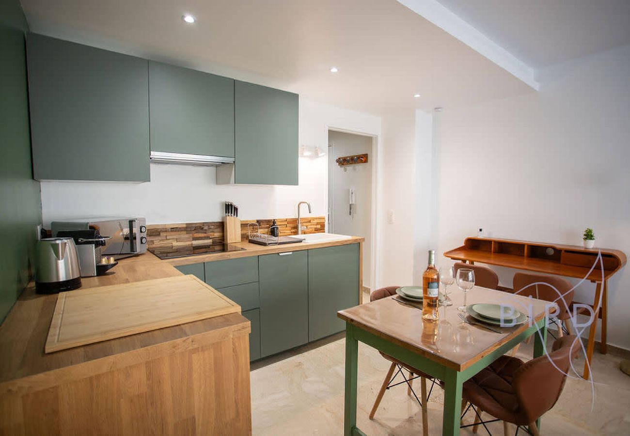 Studio in Cannes - Lovely renovated studio in the heart of Cannes 
