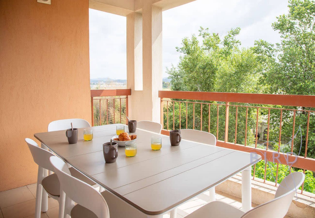 Apartment in Mandelieu-la-Napoule - Magnificent 2-bedroom near the lake and beach