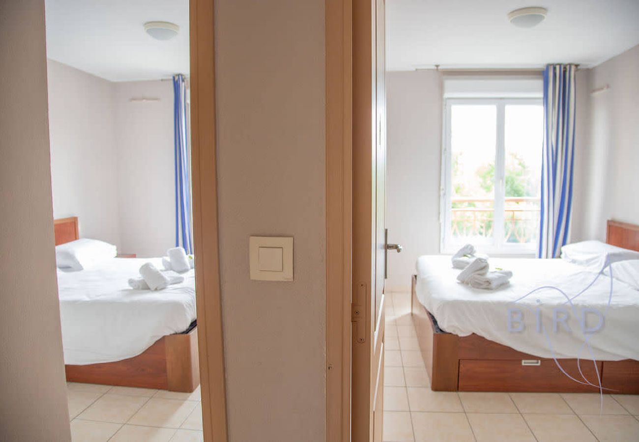 Apartment in Mandelieu-la-Napoule - Magnificent 2-bedroom near the lake and beach