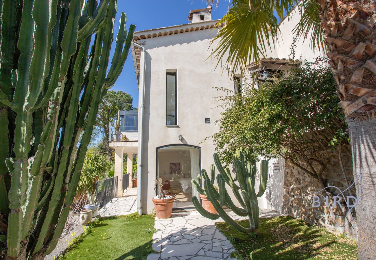 Villa in Vallauris - Luxury villa with hot pool and panoramic sea view 